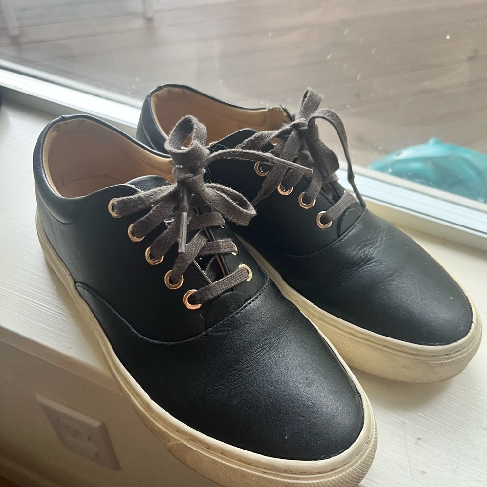 Nisolo Black Leather Women's Sneakers